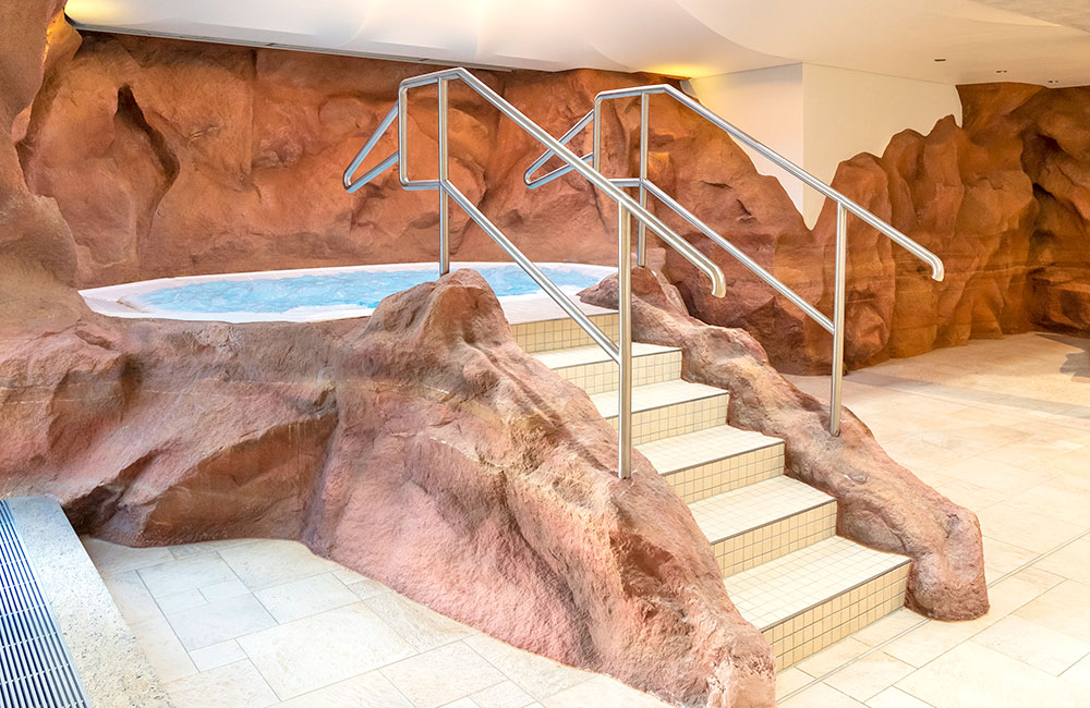 schwimmbad-pirmasens-pool-mit-treppe